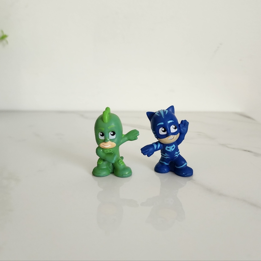PJ Masks Mini Figures FrogBox Spinmaster Gekko & Catboy 1.5” Lot of 2 💚💙🦸‍♂️